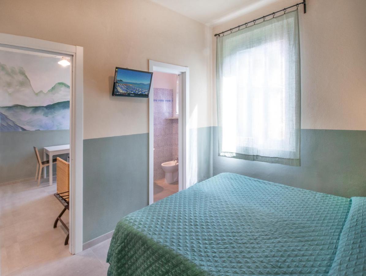 Hotel Sette Archi Bocca di Magra エクステリア 写真