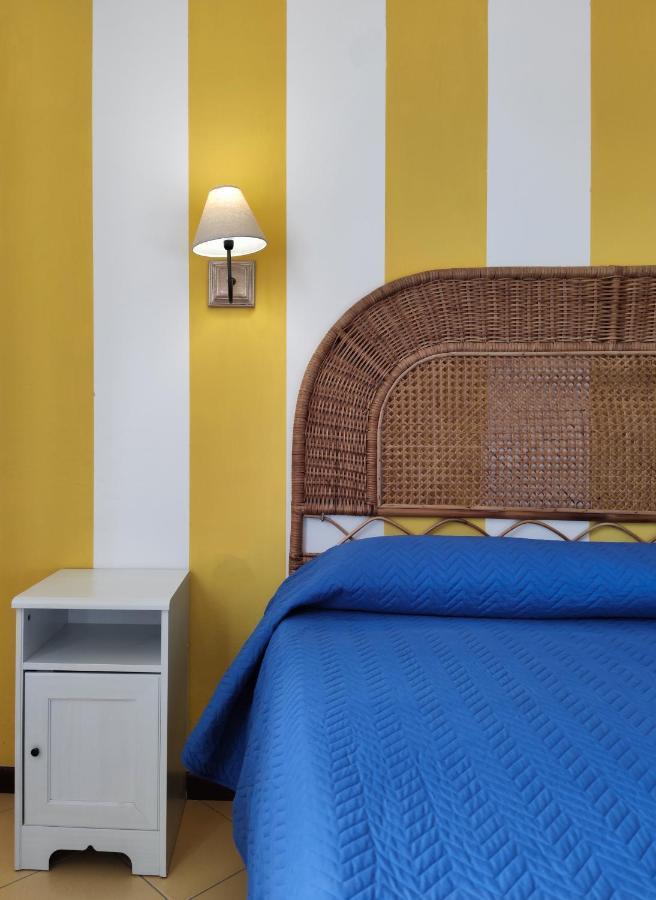 Hotel Sette Archi Bocca di Magra エクステリア 写真
