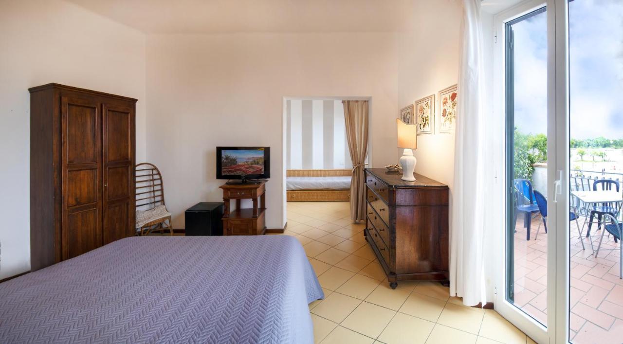 Hotel Sette Archi Bocca di Magra エクステリア 写真