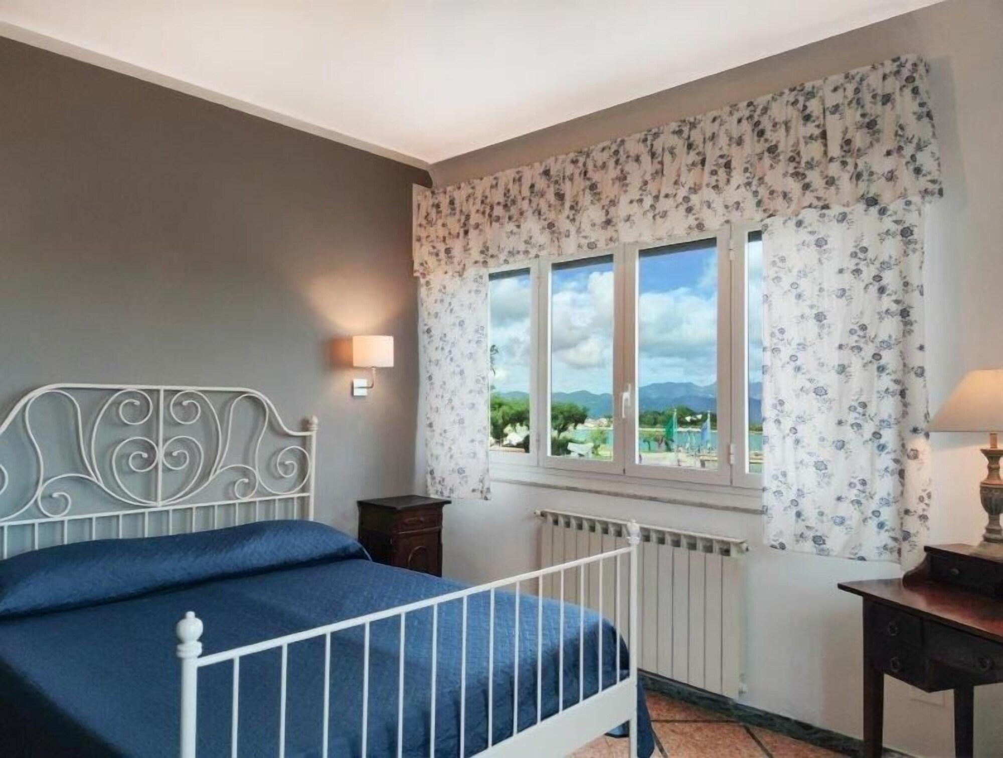 Hotel Sette Archi Bocca di Magra エクステリア 写真
