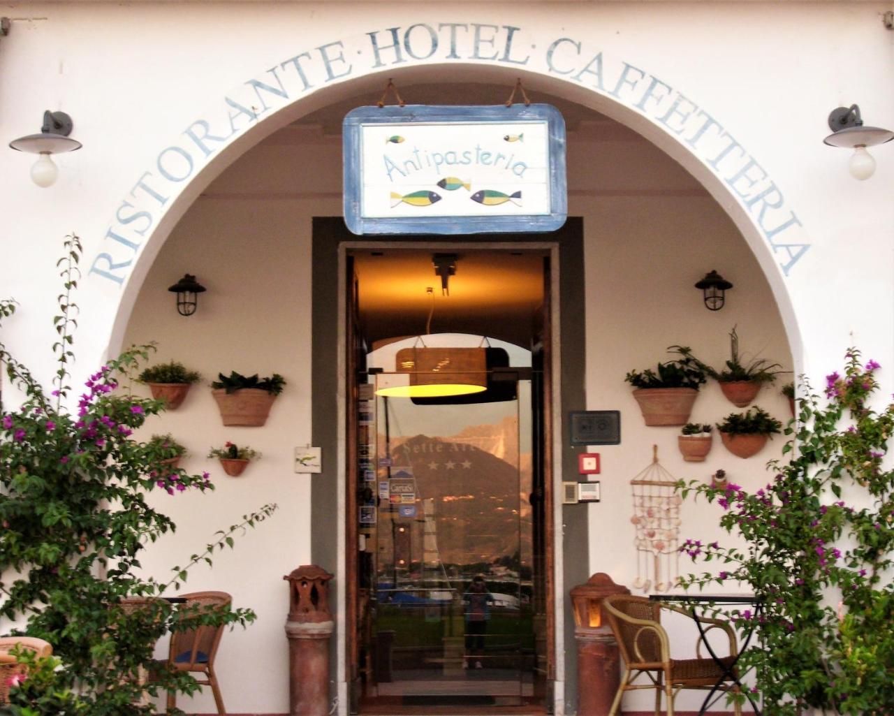 Hotel Sette Archi Bocca di Magra エクステリア 写真
