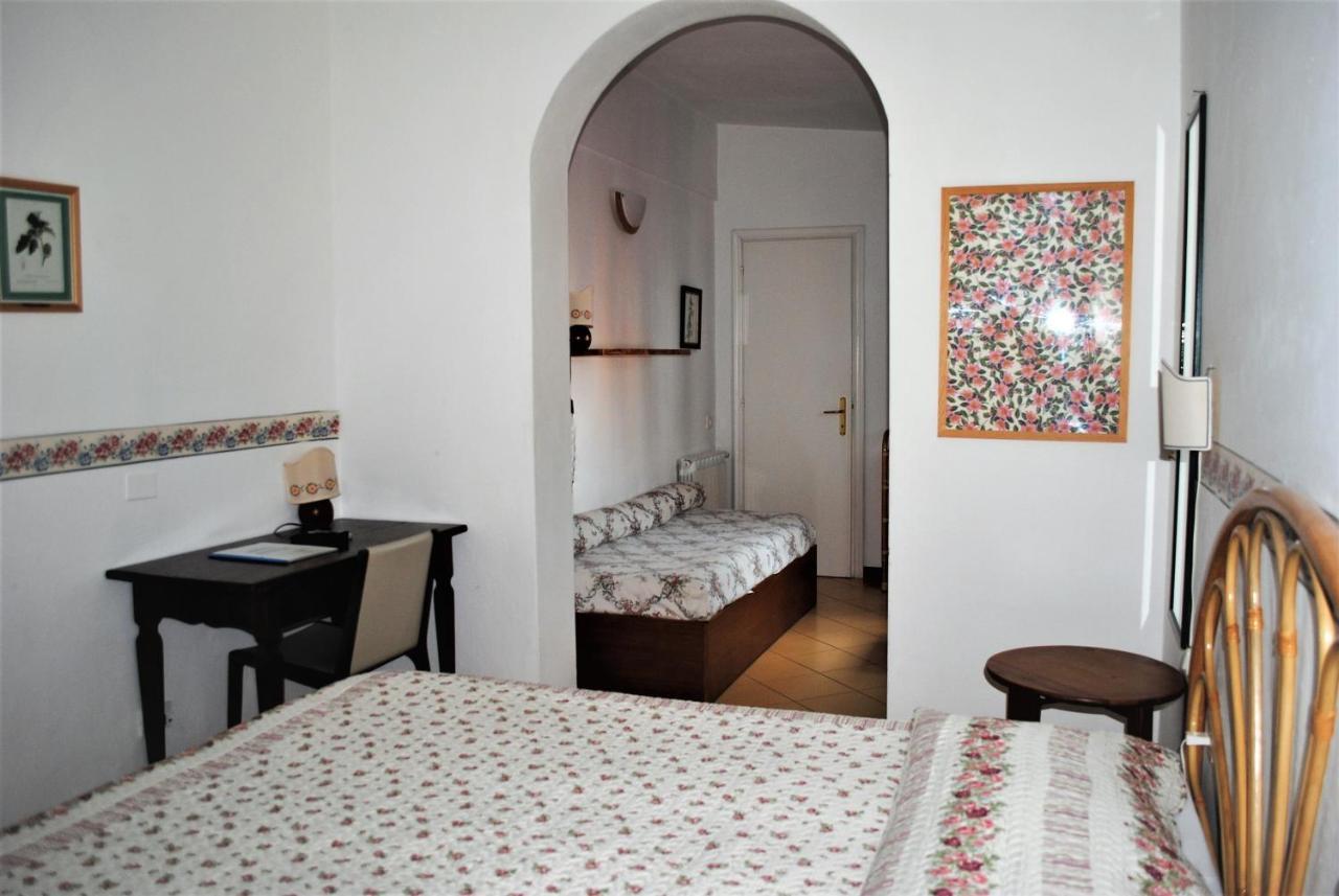 Hotel Sette Archi Bocca di Magra エクステリア 写真