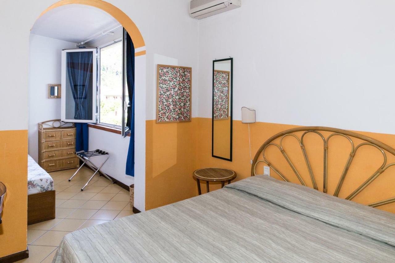 Hotel Sette Archi Bocca di Magra エクステリア 写真